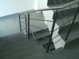 Innengelaender Edelstahl lackiert-004